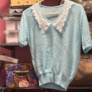 Vintage blue lace collared short sleeved sweater
